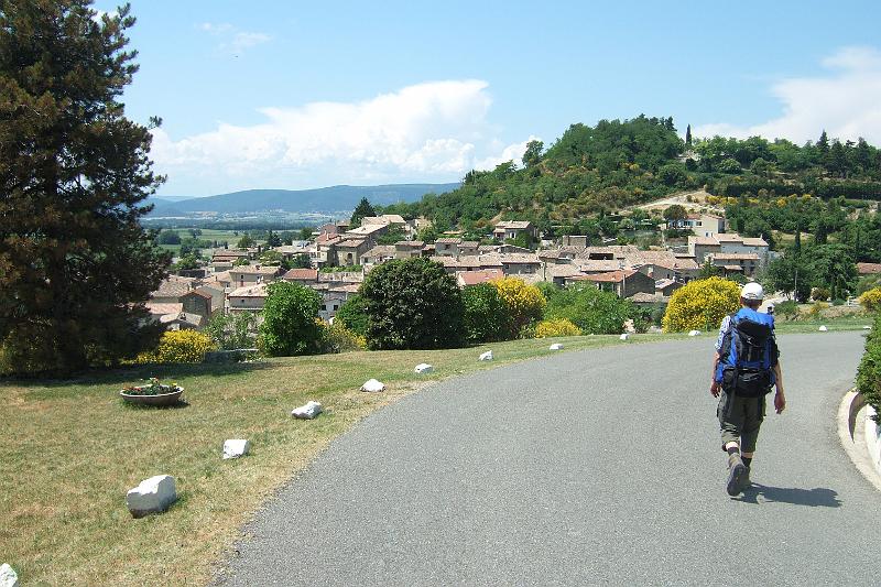 2011-05- (1545).JPG - Puy-St-Martin - Puy ist eine regional in Südfrankreich vorkommende Bezeichnung für einen höher gelegenen Ort, entweder an einem Berghang oder auf einem Berggipfel